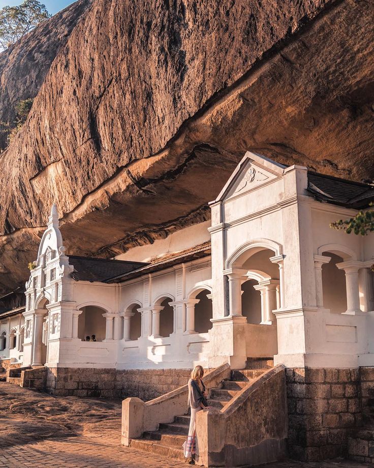 Dambulla Cave Temple